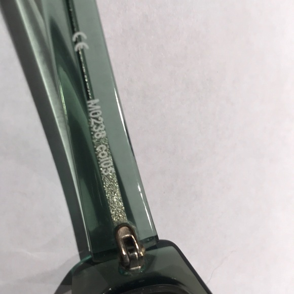 Alain Mikli Eyeglass Green Frames in Hard Case - Picture 2 of 3
